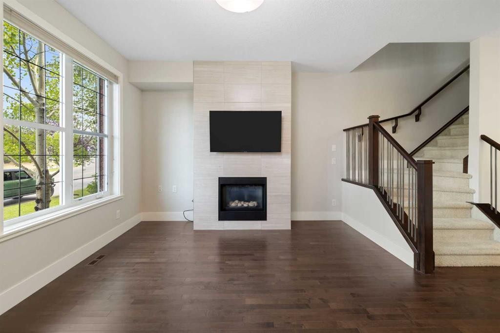 388 Quarry Park Boulevard Se, Calgary, AB