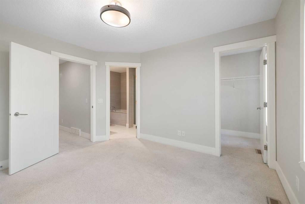 388 Quarry Park Boulevard Se, Calgary, AB