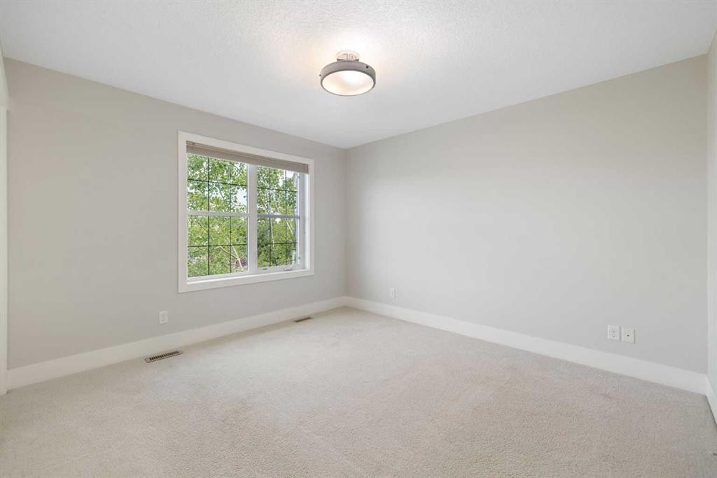 388 Quarry Park Boulevard Se, Calgary, AB