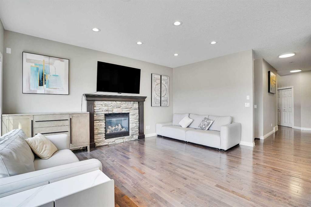 85 Evansborough Way Nw, Calgary, AB