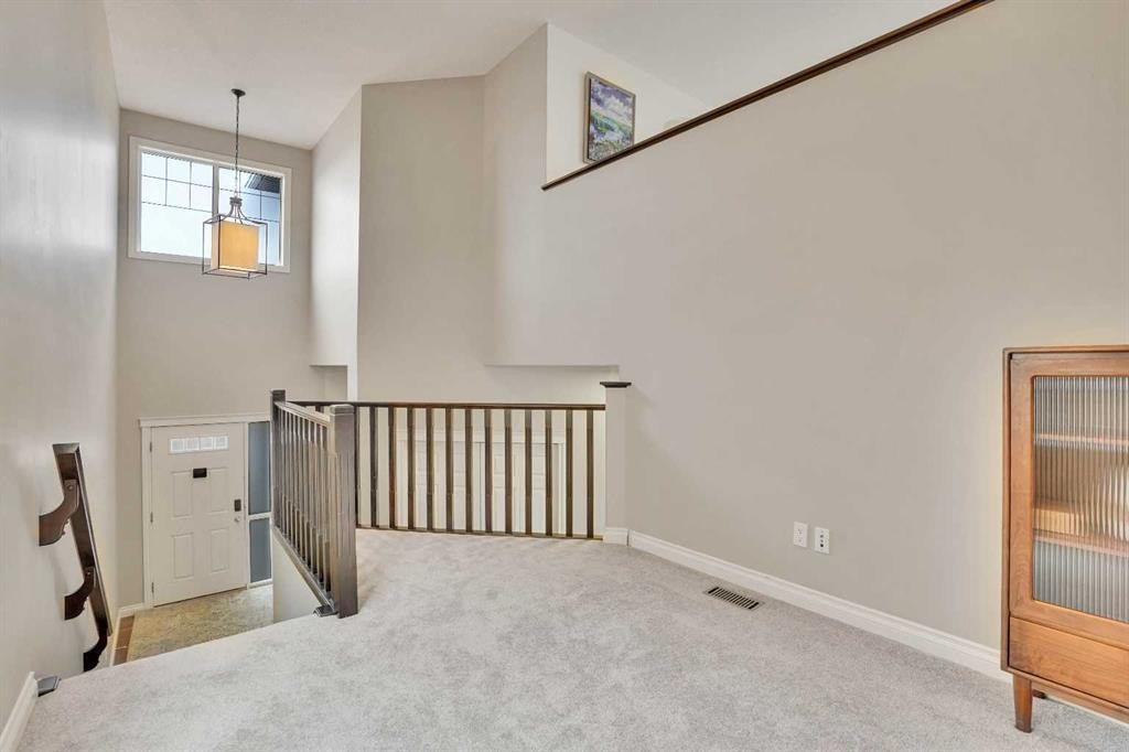 85 Evansborough Way Nw, Calgary, AB
