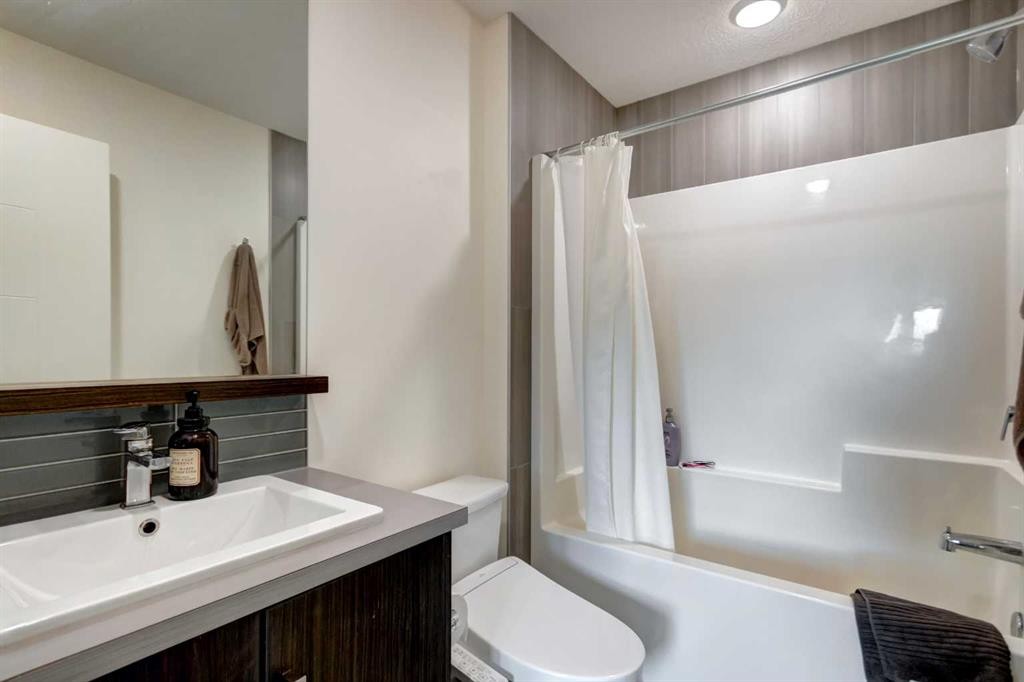 372 Walden Parade Se, Calgary, AB