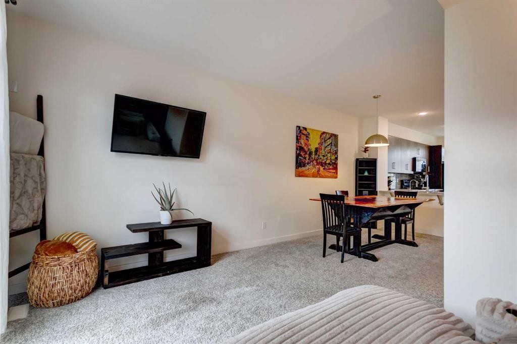 372 Walden Parade Se, Calgary, AB