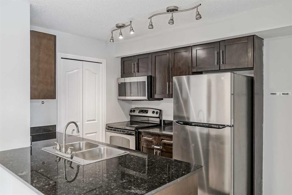 208-355 Taralake Way Ne, Calgary, AB