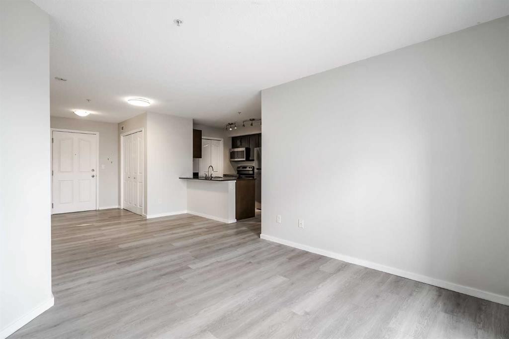 208-355 Taralake Way Ne, Calgary, AB