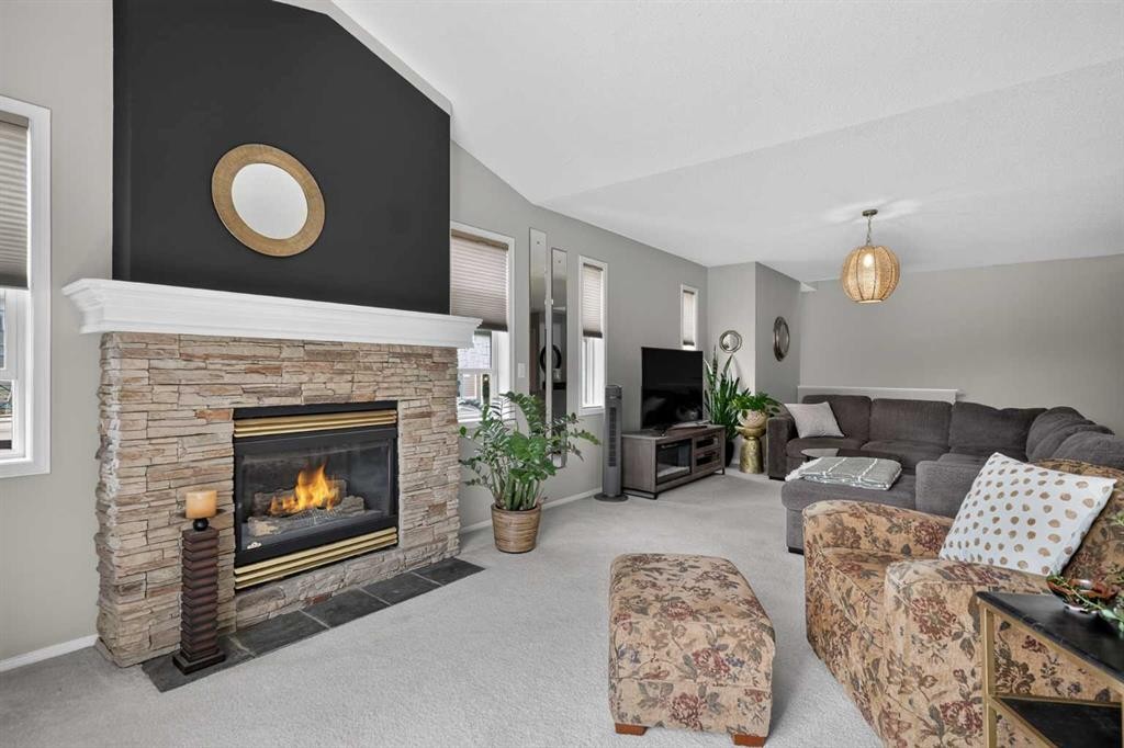 204-39 Hidden Creek Place Nw, Calgary, AB