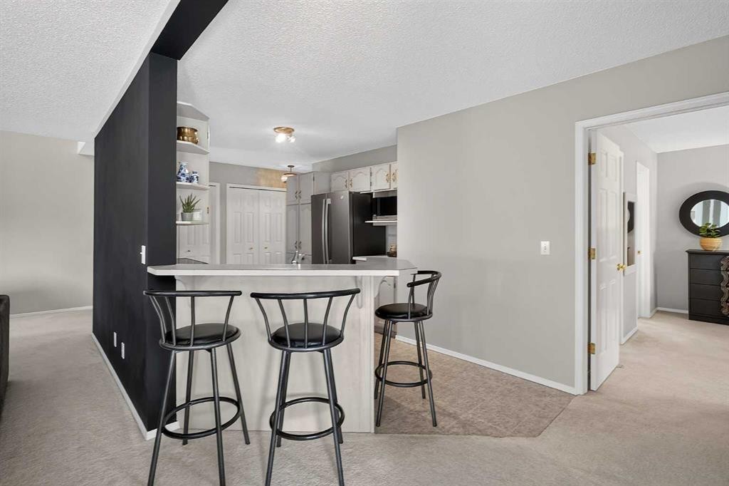 204-39 Hidden Creek Place Nw, Calgary, AB