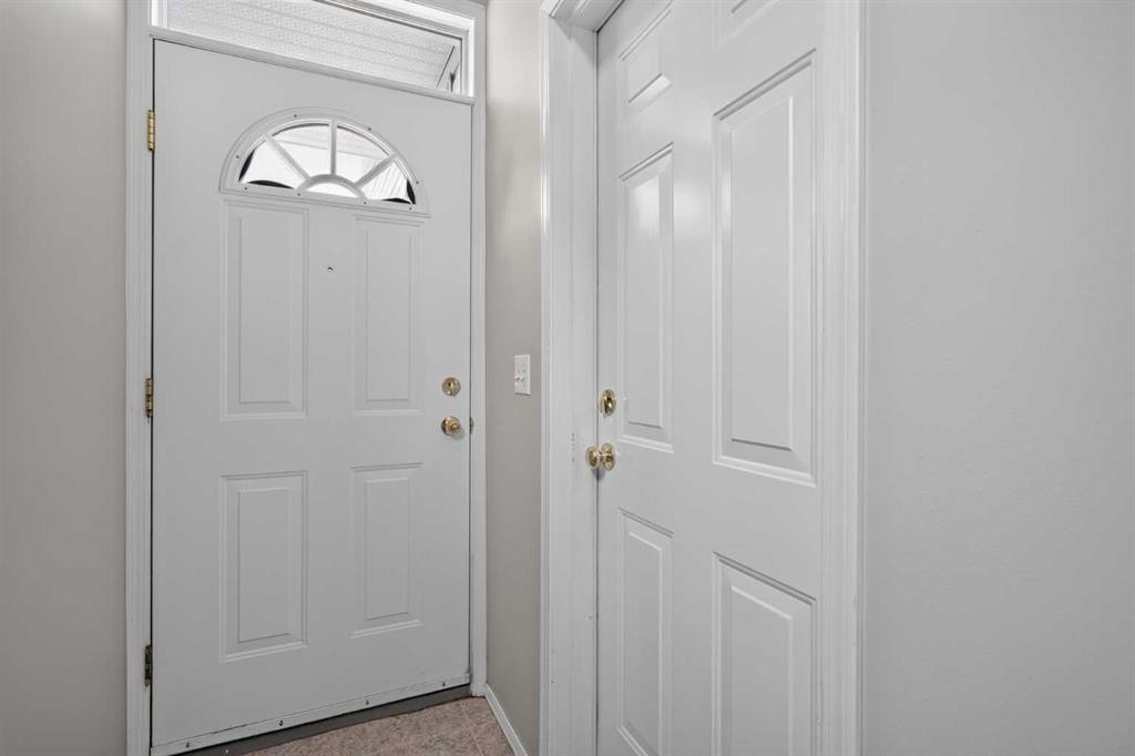 204-39 Hidden Creek Place Nw, Calgary, AB