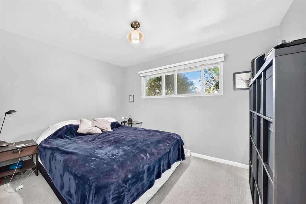 7427 Fountain Road Se, Calgary, AB