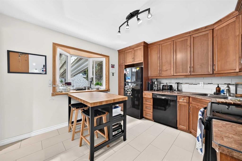 7427 Fountain Road Se, Calgary, AB