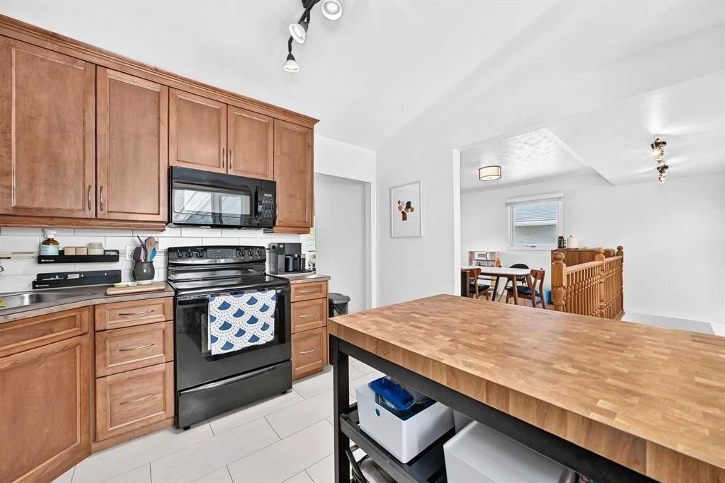 7427 Fountain Road Se, Calgary, AB