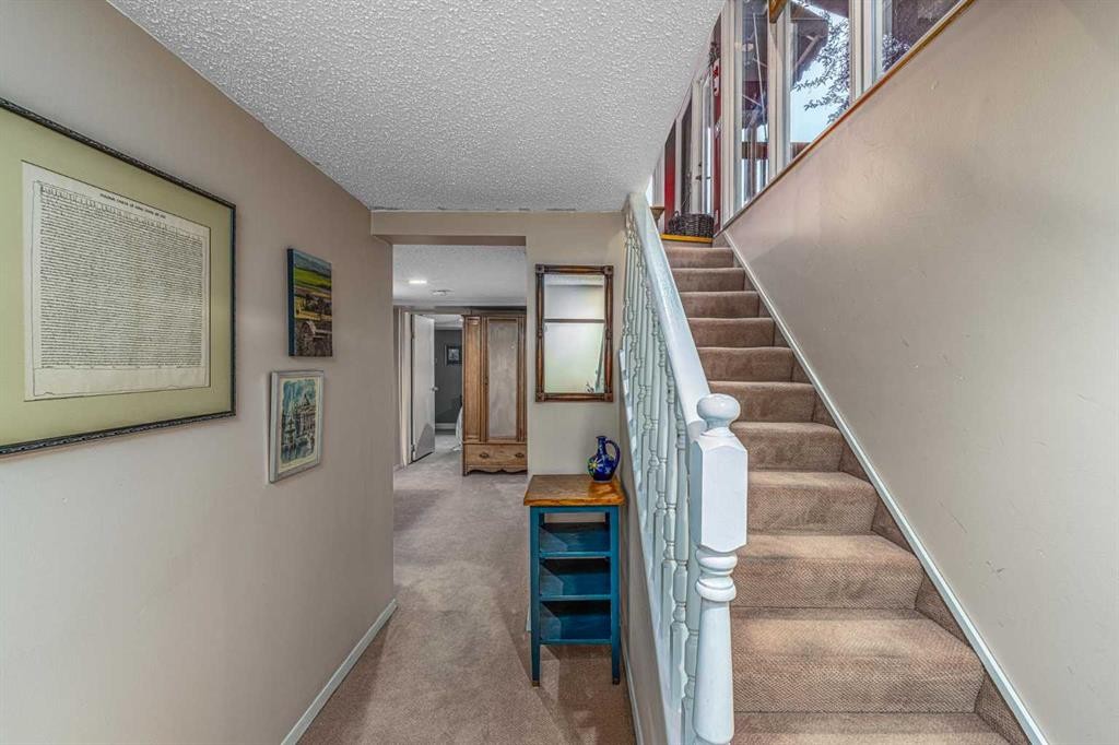 525 Alexander Crescent Nw, Calgary, AB
