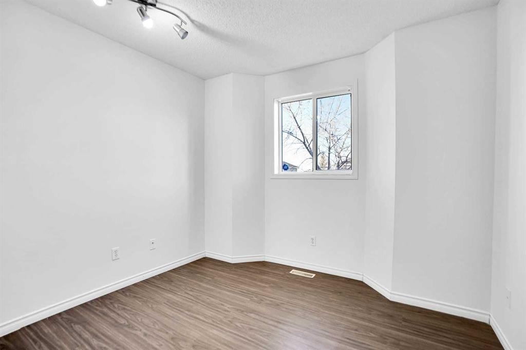 234 Taracove Place Ne, Calgary, AB
