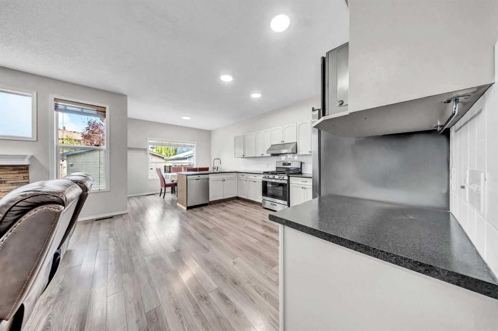 1150 Prestwick Circle Se, Calgary, AB