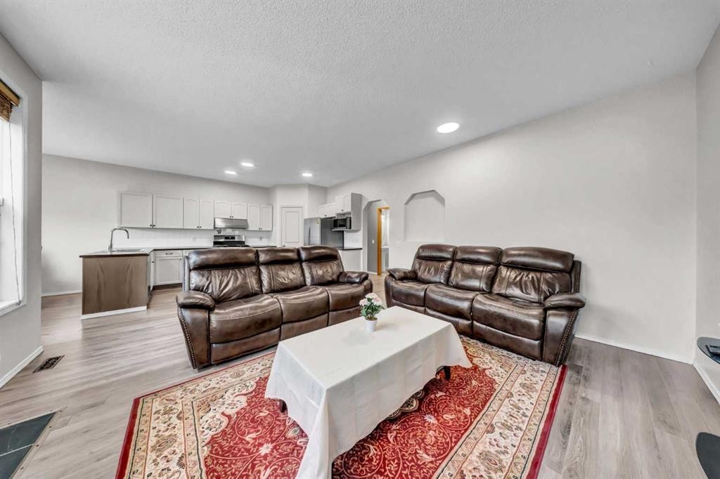 1150 Prestwick Circle Se, Calgary, AB