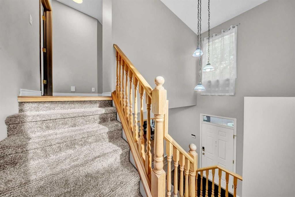 1150 Prestwick Circle Se, Calgary, AB