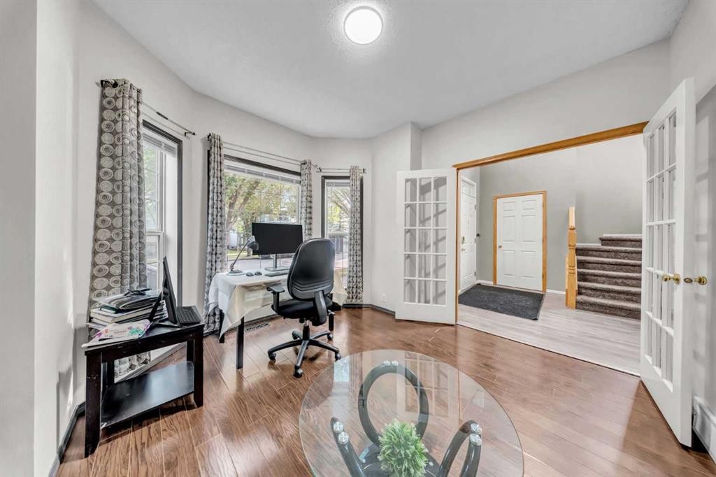 1150 Prestwick Circle Se, Calgary, AB