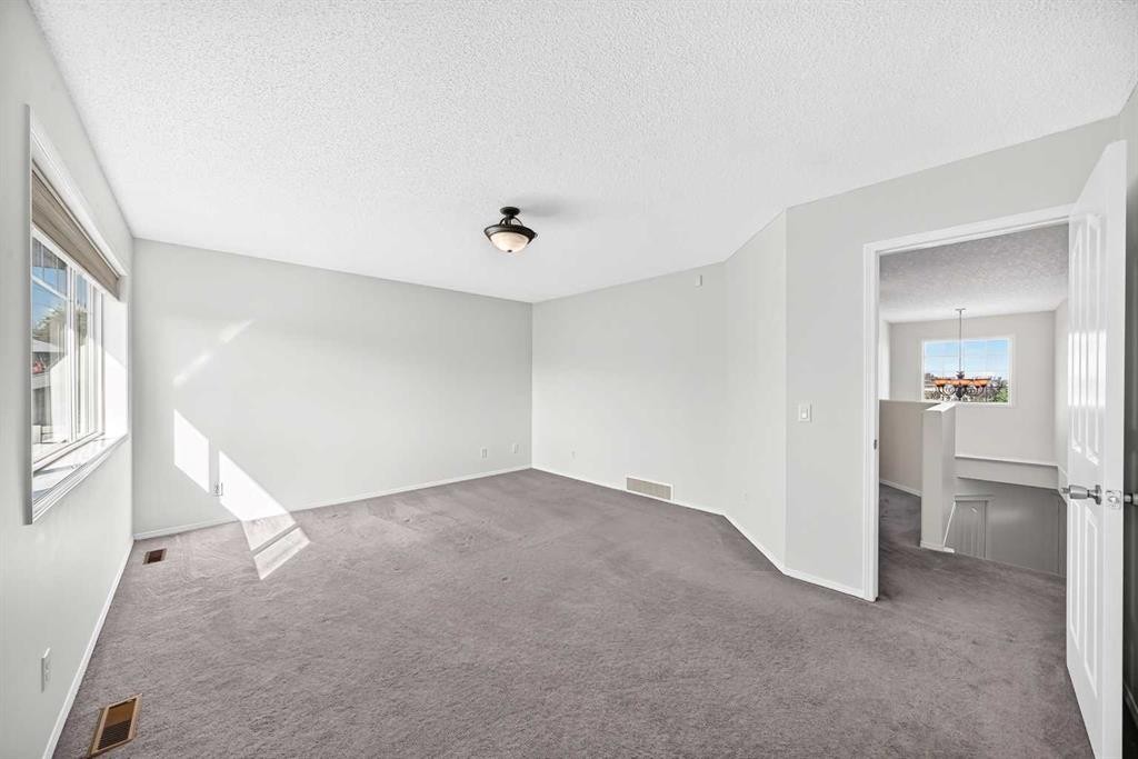 186 Panamount Drive Nw, Calgary, AB