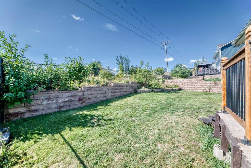 186 Panamount Drive Nw, Calgary, AB