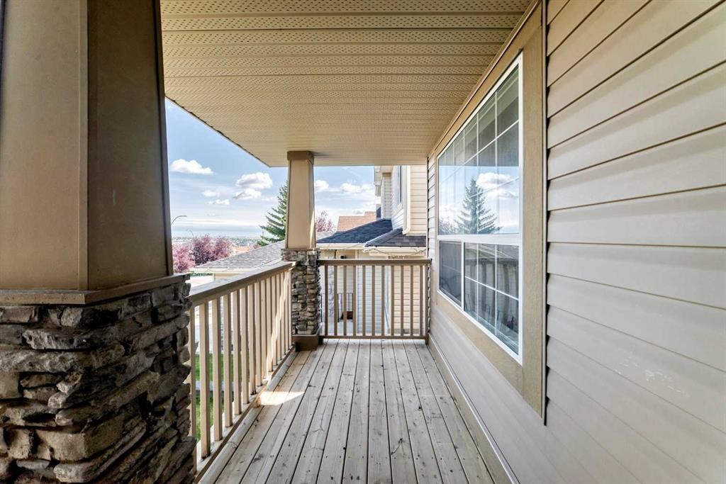 186 Panamount Drive Nw, Calgary, AB