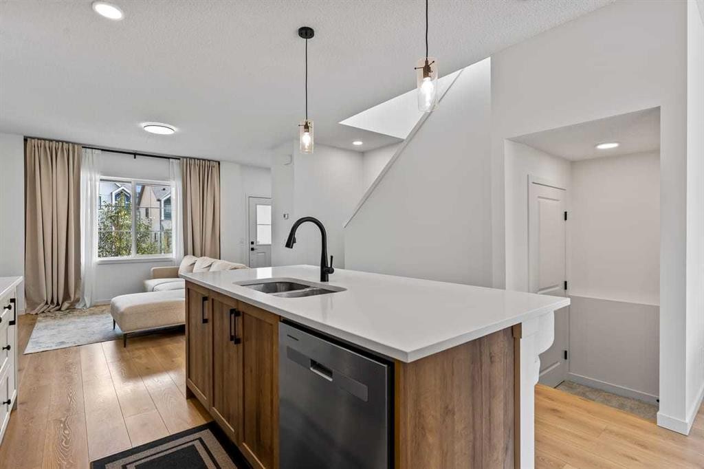 37 Sage Hill Path Nw, Calgary, AB