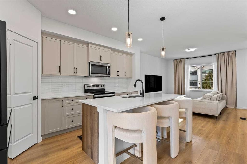 37 Sage Hill Path Nw, Calgary, AB