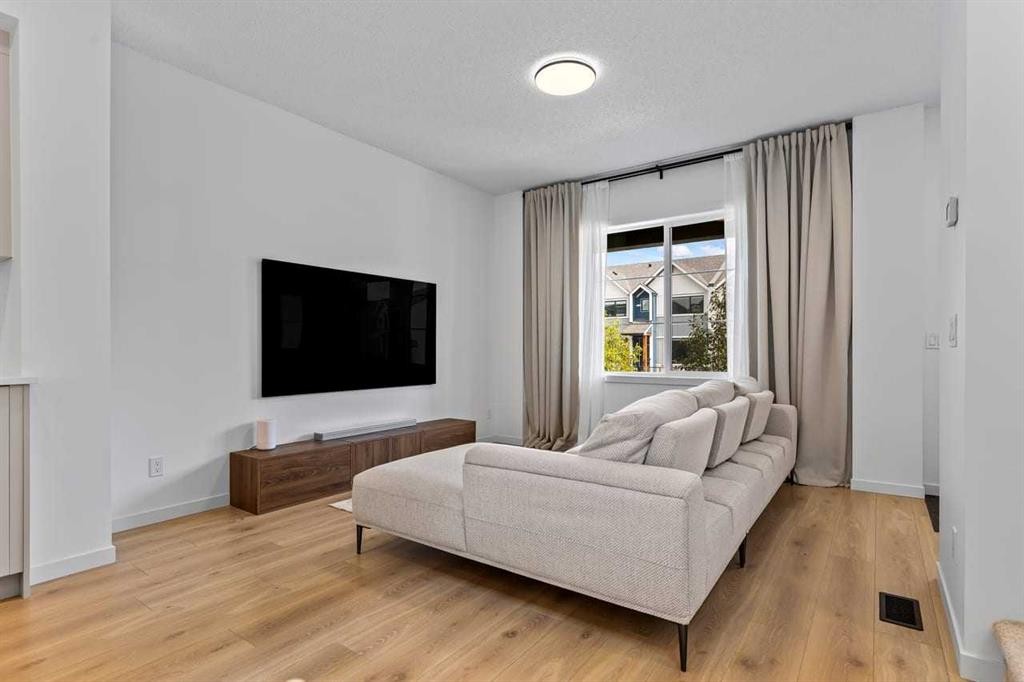 37 Sage Hill Path Nw, Calgary, AB