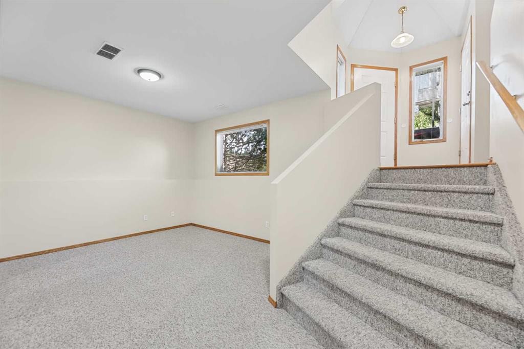 1509 Mary Place, Didsbury, AB