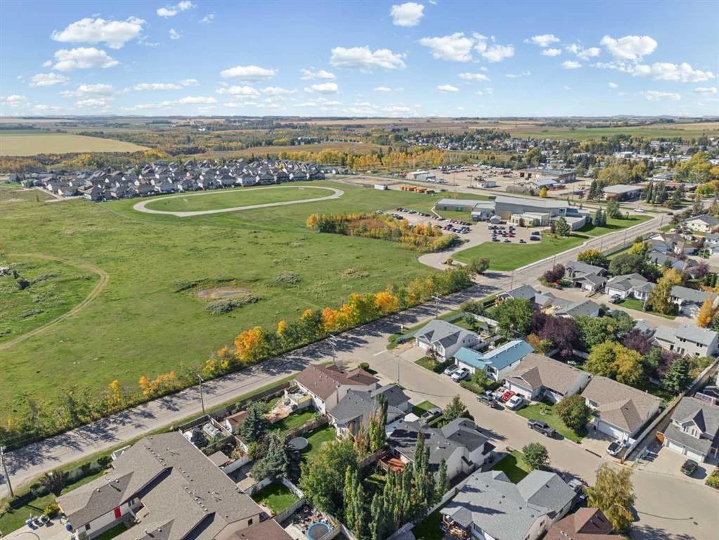 1509 Mary Place, Didsbury, AB