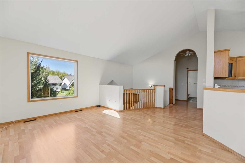 1509 Mary Place, Didsbury, AB