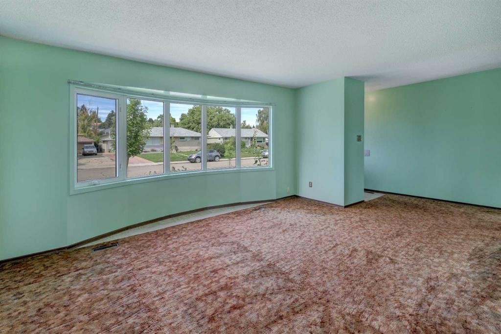 50 Thornlee Crescent Nw, Calgary, AB