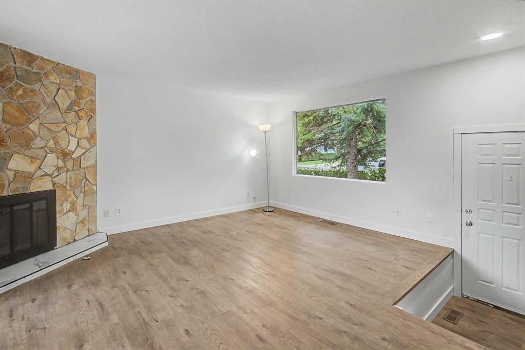 6304 28 Avenue Ne, Calgary, AB