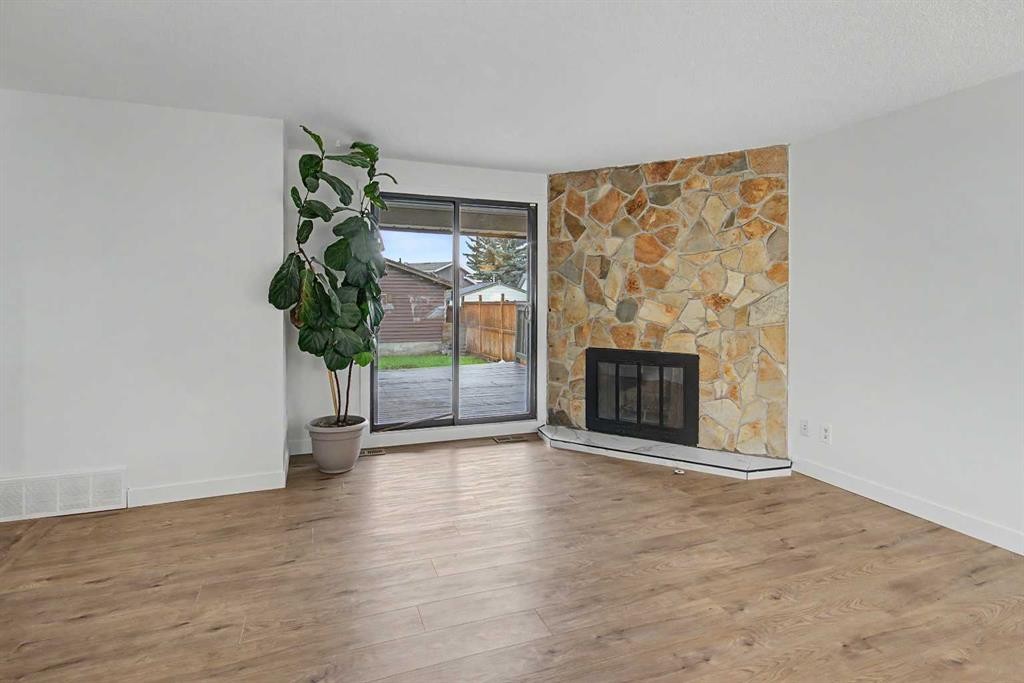 6304 28 Avenue Ne, Calgary, AB