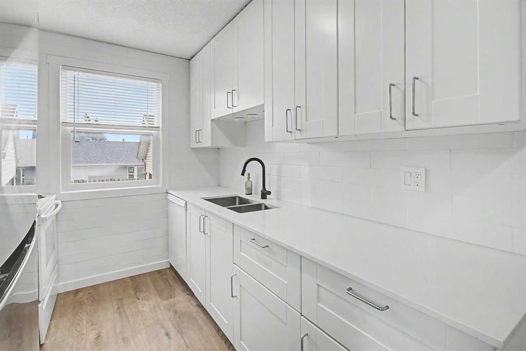6304 28 Avenue Ne, Calgary, AB