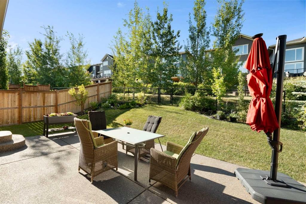 48 Crestbrook Link Sw, Calgary, AB