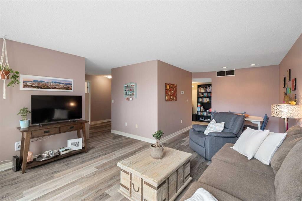314-2425 90 Avenue Sw, Calgary, AB