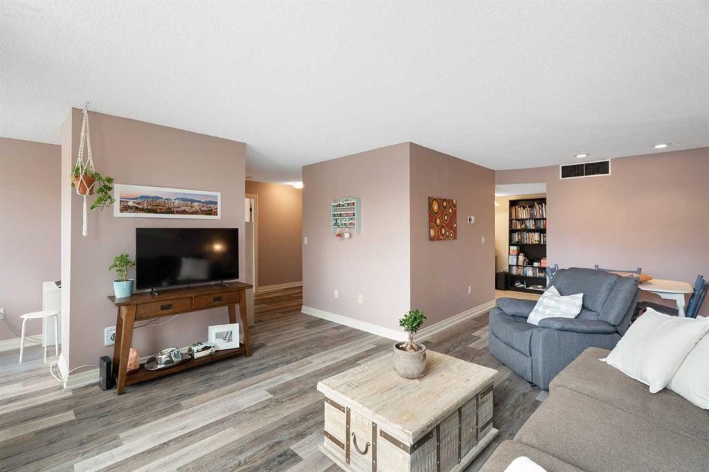 314-2425 90 Avenue Sw, Calgary, AB