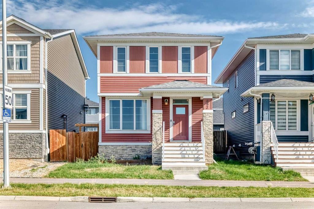 682 Redstone Drive Ne, Calgary, AB