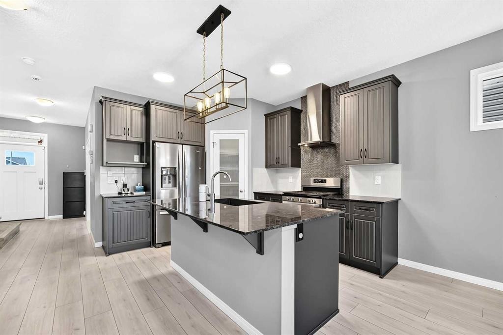 682 Redstone Drive Ne, Calgary, AB