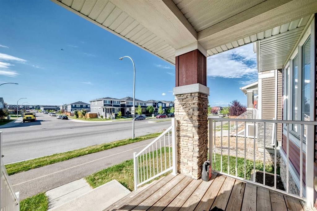 682 Redstone Drive Ne, Calgary, AB