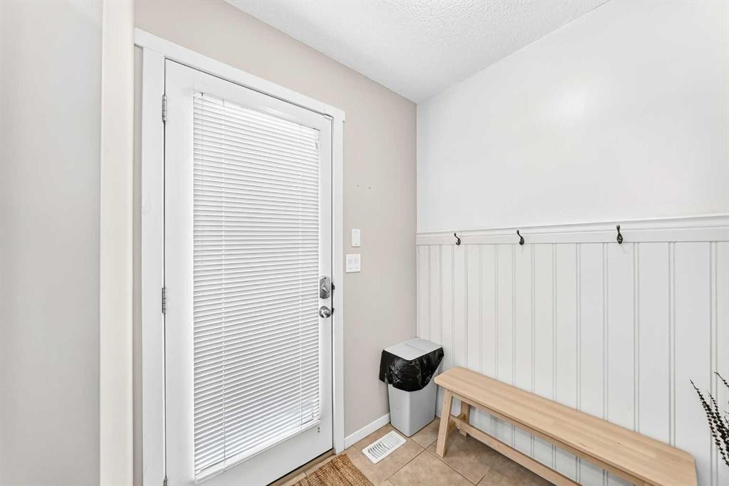 41 Sunvalley Road, Cochrane, AB