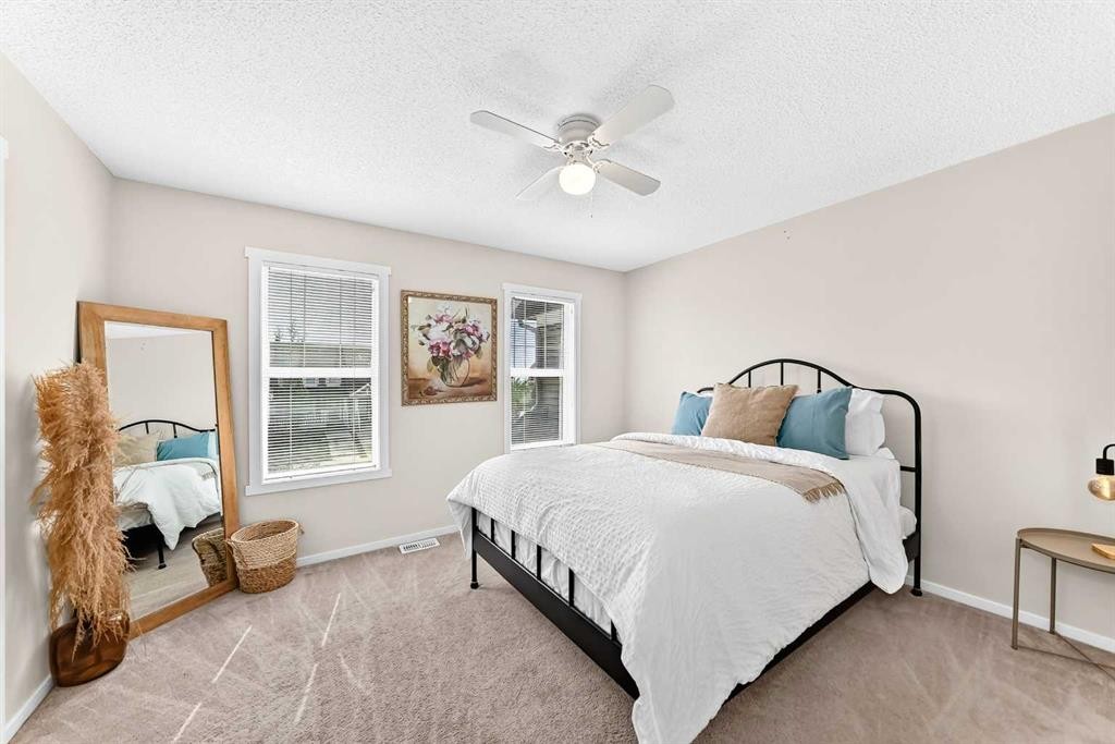 41 Sunvalley Road, Cochrane, AB