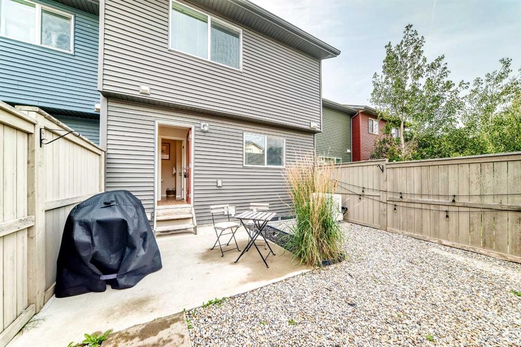 41 Sunvalley Road, Cochrane, AB