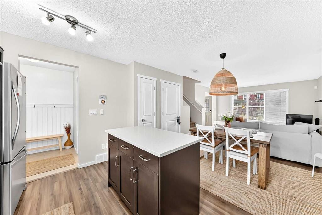 41 Sunvalley Road, Cochrane, AB