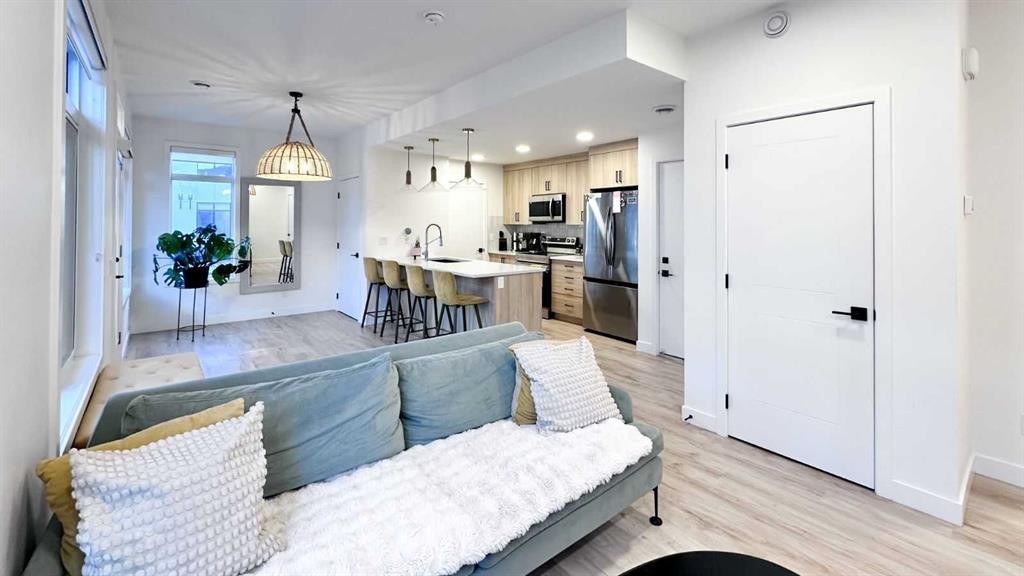 407-562 Seton Circle Se, Calgary, AB