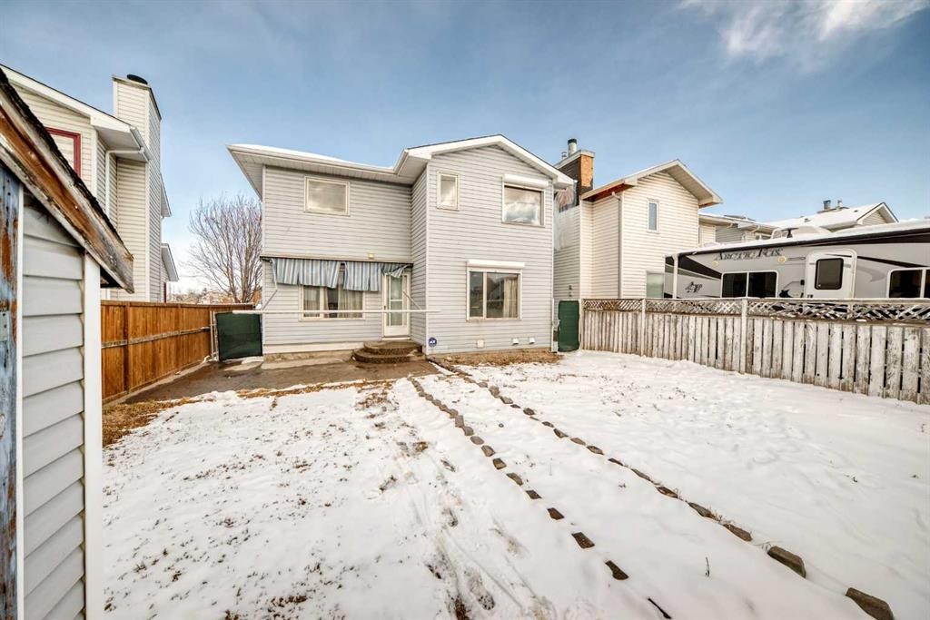 207 Eldorado Close Ne, Calgary, AB