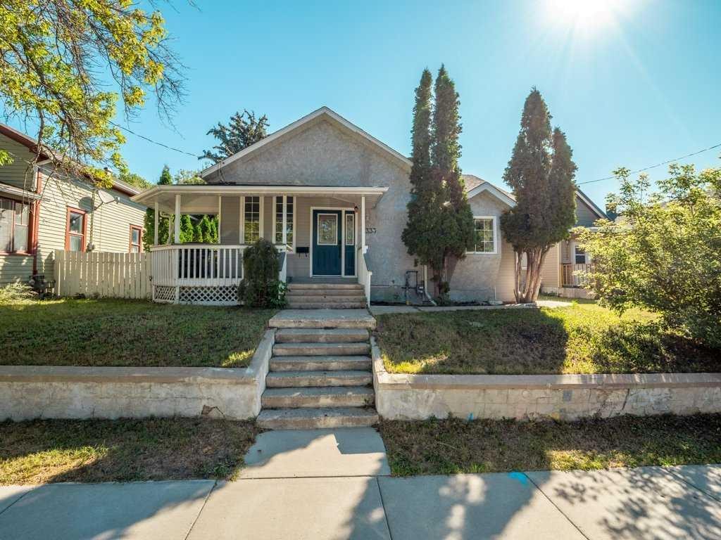 633 7 Street South, Lethbridge, AB