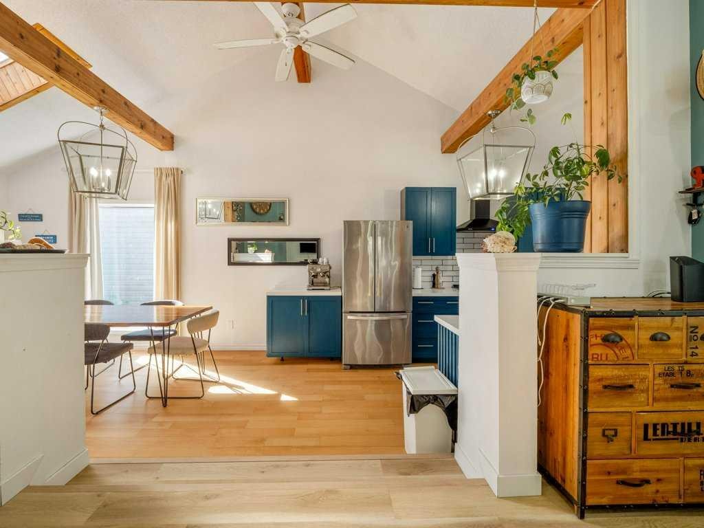 633 7 Street South, Lethbridge, AB
