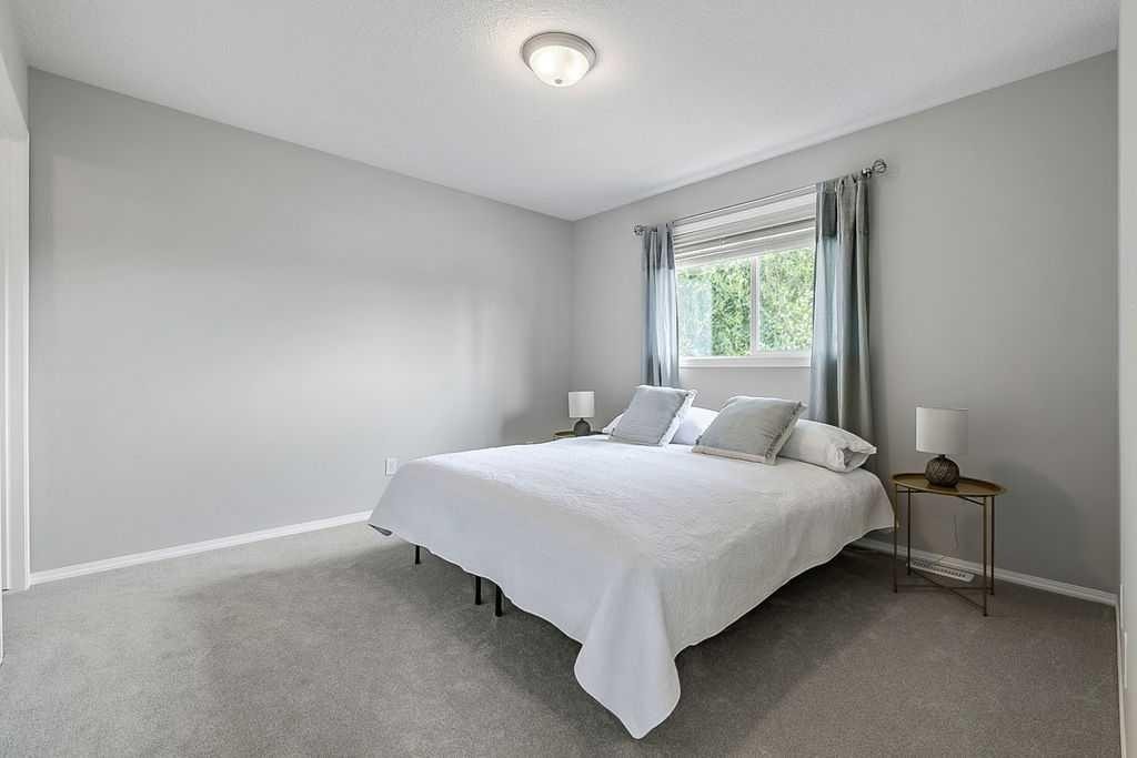 132 Willow Ridge Manor, Diamond Valley, AB