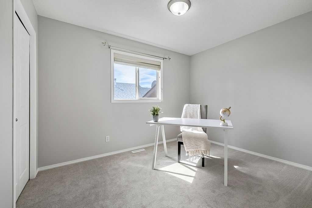 132 Willow Ridge Manor, Diamond Valley, AB